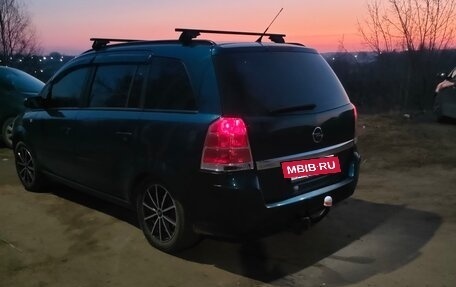 Opel Zafira B, 2007 год, 200 000 рублей, 13 фотография