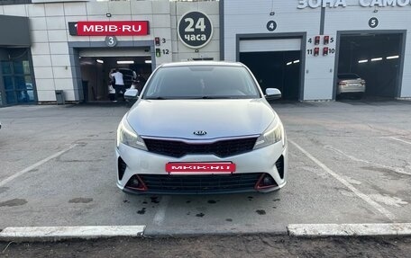 KIA Rio IV, 2020 год, 1 400 000 рублей, 2 фотография