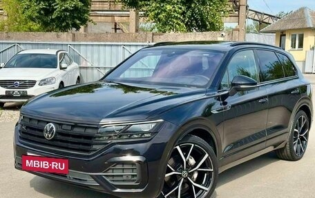 Volkswagen Touareg III, 2019 год, 6 850 000 рублей, 5 фотография
