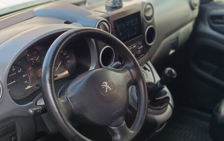 Peugeot Partner II рестайлинг 2, 2013 год, 850 000 рублей, 9 фотография