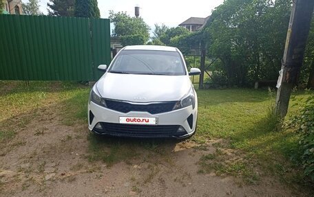 KIA Rio IV, 2022 год, 1 650 000 рублей, 7 фотография