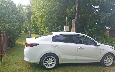KIA Rio IV, 2022 год, 1 650 000 рублей, 4 фотография
