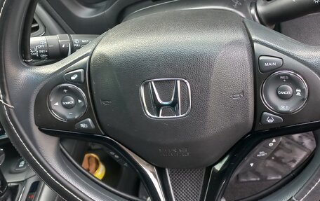Honda Vezel, 2016 год, 1 550 000 рублей, 15 фотография