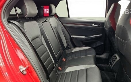 Volkswagen Golf GTI, 2024 год, 4 200 000 рублей, 15 фотография