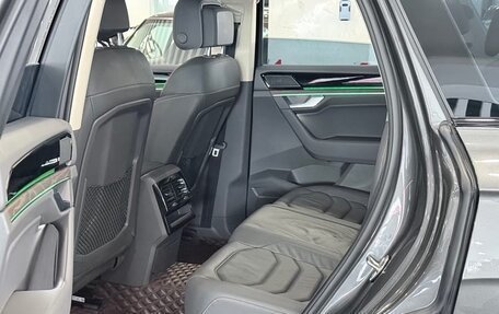 Volkswagen Touareg III, 2021 год, 5 600 000 рублей, 7 фотография