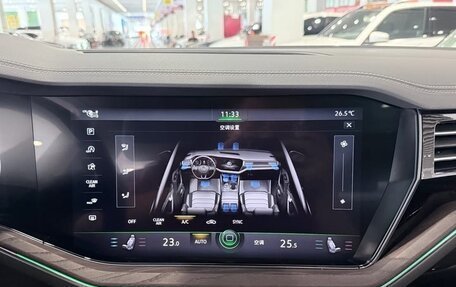 Volkswagen Touareg III, 2021 год, 5 600 000 рублей, 14 фотография