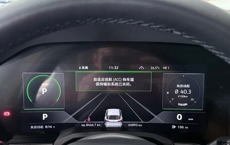 Volkswagen Touareg III, 2021 год, 5 600 000 рублей, 13 фотография