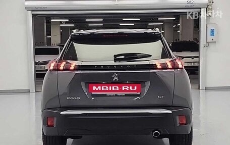 Peugeot 2008 II, 2022 год, 1 950 000 рублей, 3 фотография