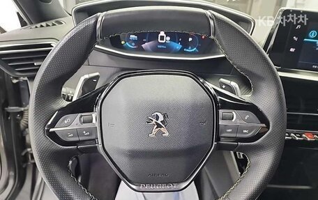 Peugeot 2008 II, 2022 год, 1 950 000 рублей, 8 фотография