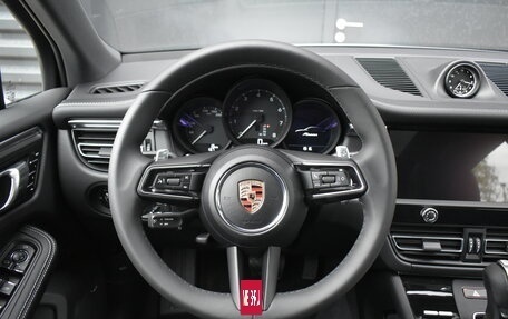 Porsche Macan I рестайлинг, 2025 год, 13 700 000 рублей, 11 фотография