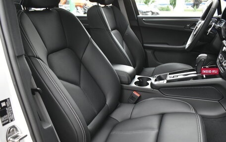 Porsche Macan I рестайлинг, 2025 год, 13 700 000 рублей, 17 фотография