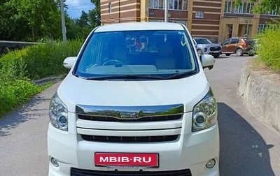 Toyota Noah III, 2009 год, 1 550 000 рублей, 1 фотография