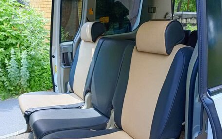 Toyota Noah III, 2009 год, 1 550 000 рублей, 8 фотография