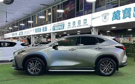Lexus NX, 2022 год, 3 000 000 рублей, 5 фотография