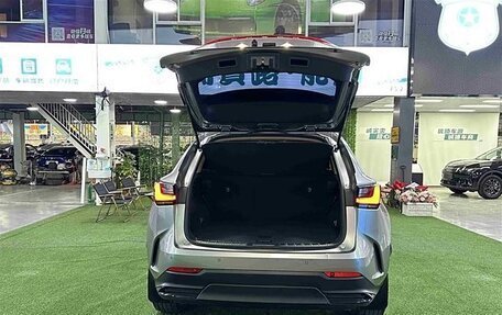 Lexus NX, 2022 год, 3 000 000 рублей, 22 фотография