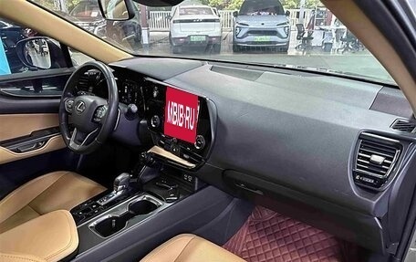 Lexus NX, 2022 год, 3 000 000 рублей, 20 фотография