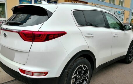 KIA Sportage IV рестайлинг, 2018 год, 2 500 000 рублей, 3 фотография
