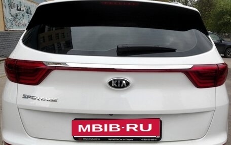 KIA Sportage IV рестайлинг, 2018 год, 2 500 000 рублей, 21 фотография