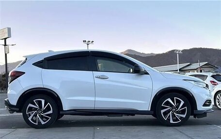 Honda Vezel, 2021 год, 1 410 000 рублей, 7 фотография