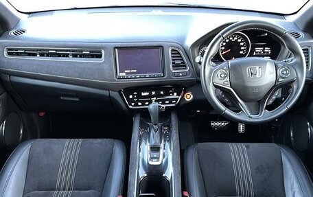 Honda Vezel, 2021 год, 1 410 000 рублей, 11 фотография