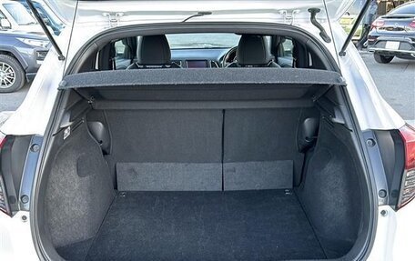 Honda Vezel, 2021 год, 1 410 000 рублей, 19 фотография