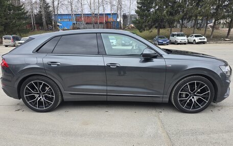 Audi Q8 I, 2023 год, 1 100 000 рублей, 3 фотография