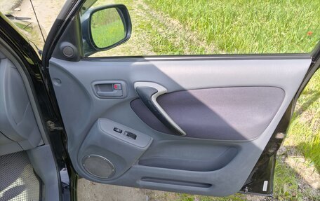 Toyota RAV4, 2001 год, 820 000 рублей, 21 фотография