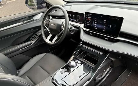 Haval H6, 2022 год, 1 800 000 рублей, 14 фотография