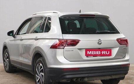 Volkswagen Tiguan II, 2018 год, 2 479 000 рублей, 7 фотография