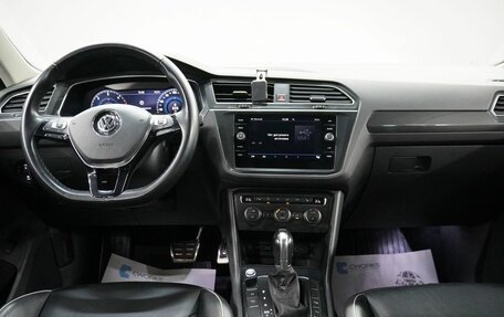 Volkswagen Tiguan II, 2018 год, 2 479 000 рублей, 14 фотография