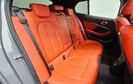 BMW 1 серия, 2022 год, 3 250 000 рублей, 10 фотография