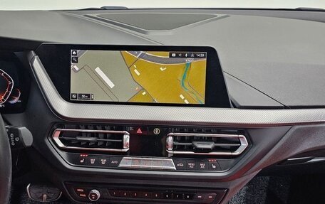 BMW 1 серия, 2022 год, 3 250 000 рублей, 14 фотография