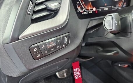 BMW 1 серия, 2022 год, 3 250 000 рублей, 16 фотография