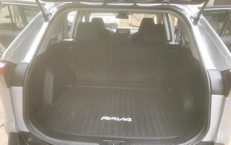Toyota RAV4, 2021 год, 3 950 000 рублей, 16 фотография