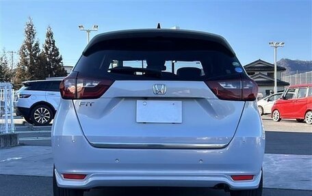 Honda Fit, 2022 год, 1 063 000 рублей, 5 фотография