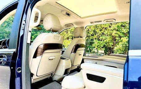 Mercedes-Benz V-Класс, 2022 год, 13 000 000 рублей, 16 фотография