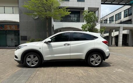 Honda Vezel, 2020 год, 1 550 000 рублей, 4 фотография