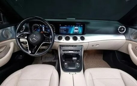 Mercedes-Benz E-Класс, 2021 год, 3 225 000 рублей, 8 фотография