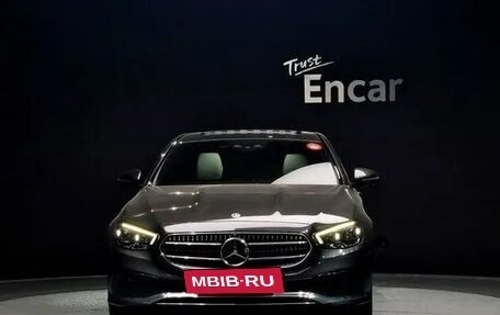 Mercedes-Benz E-Класс, 2021 год, 3 225 000 рублей, 6 фотография