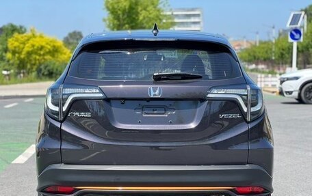 Honda Vezel, 2021 год, 1 600 000 рублей, 7 фотография