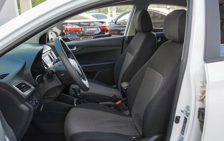 Hyundai Solaris II рестайлинг, 2021 год, 1 450 000 рублей, 10 фотография