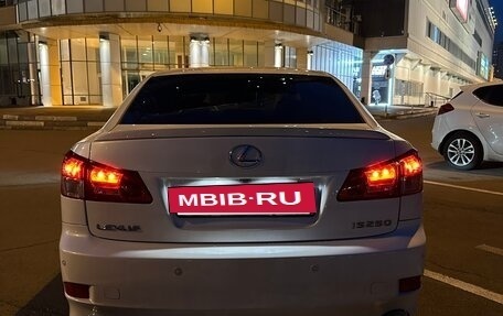 Lexus IS II рестайлинг 2, 2008 год, 1 700 000 рублей, 6 фотография