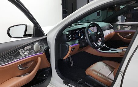 Mercedes-Benz E-Класс, 2021 год, 3 534 000 рублей, 20 фотография