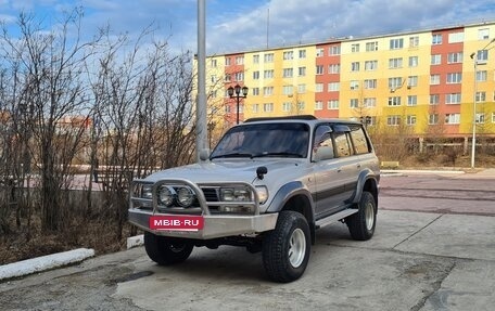 Toyota Land Cruiser 80 рестайлинг, 1997 год, 2 900 000 рублей, 2 фотография