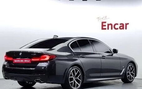 BMW 5 серия, 2022 год, 4 200 000 рублей, 2 фотография