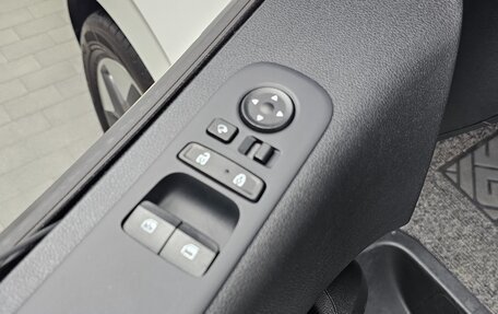 Hyundai Staria, 2021 год, 2 843 000 рублей, 5 фотография