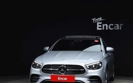 Mercedes-Benz E-Класс, 2021 год, 3 370 000 рублей, 3 фотография
