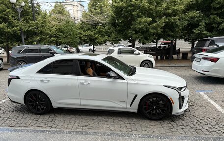 Cadillac CT4-V I, 2022 год, 7 400 000 рублей, 2 фотография