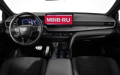 Toyota Camry, 2024 год, 3 690 000 рублей, 11 фотография