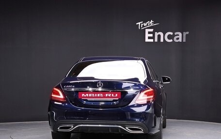 Mercedes-Benz C-Класс, 2018 год, 2 532 000 рублей, 4 фотография
